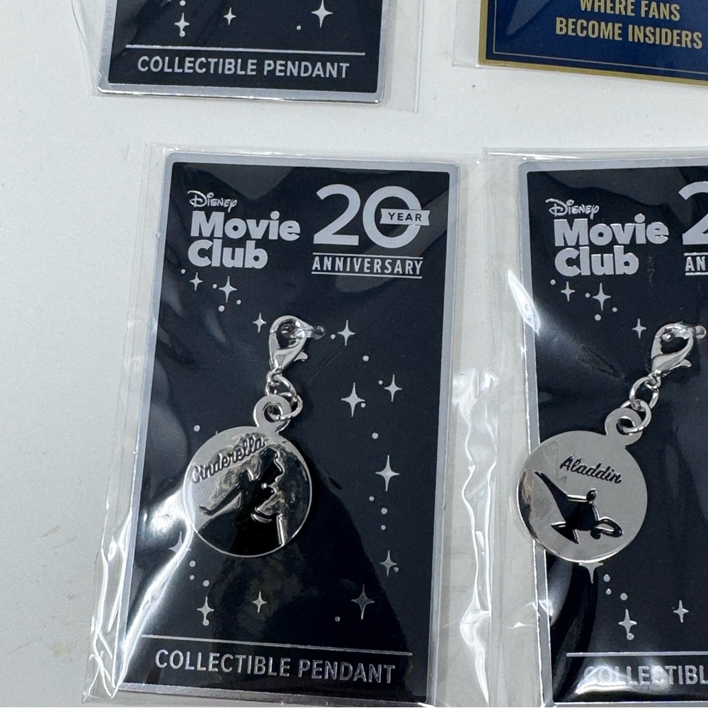 Disney Charm Pendant Collectable Bambi, Nemo, Aladdin, Cinderella, Simba - Picture 3 of 7